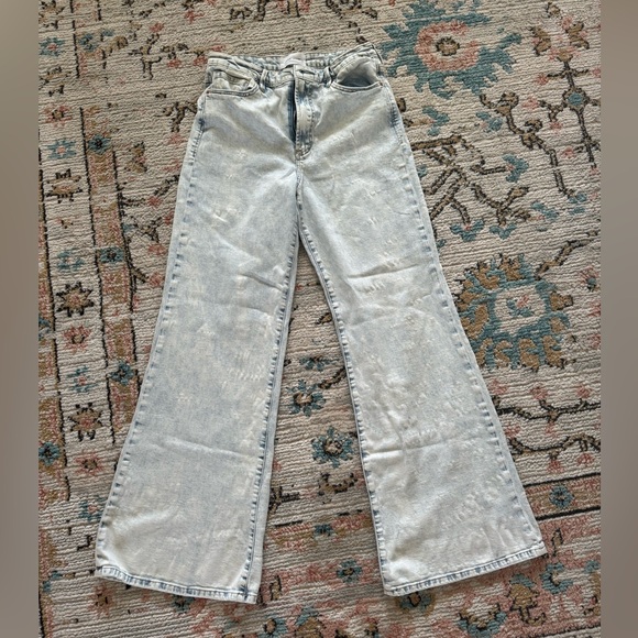 Dear John | Light washed jeans - Picture 2 of 4